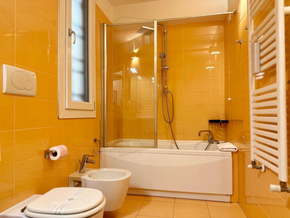 A 2 Passi Dal Duomo Con Parcheggio E 3 Apartamento Florencia